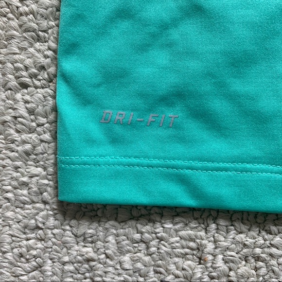 Nike Pro Dri-Fit Teal and Pink Tank - Picture 6 of 6